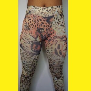 Amimal print leggings